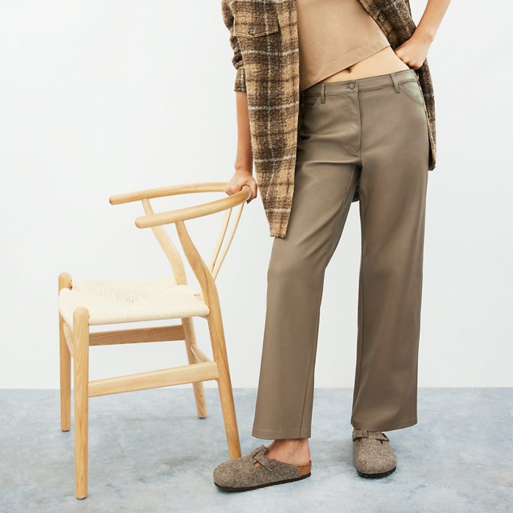 Aritzia Valeria Pant in Shitake - NWOT